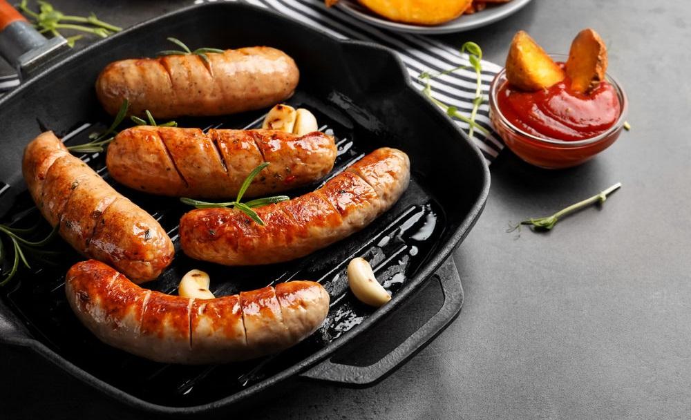 Приготовление сосисок на сковороде-гриль Сосиски на сковороде-гриль