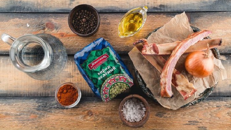 Ингредиенты для приготовления гороховой каши с копчёностями Состав гороховой каши