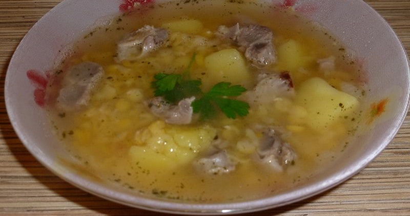 Гороховый суп с копчёной курицей и желудочками Суп с желудками