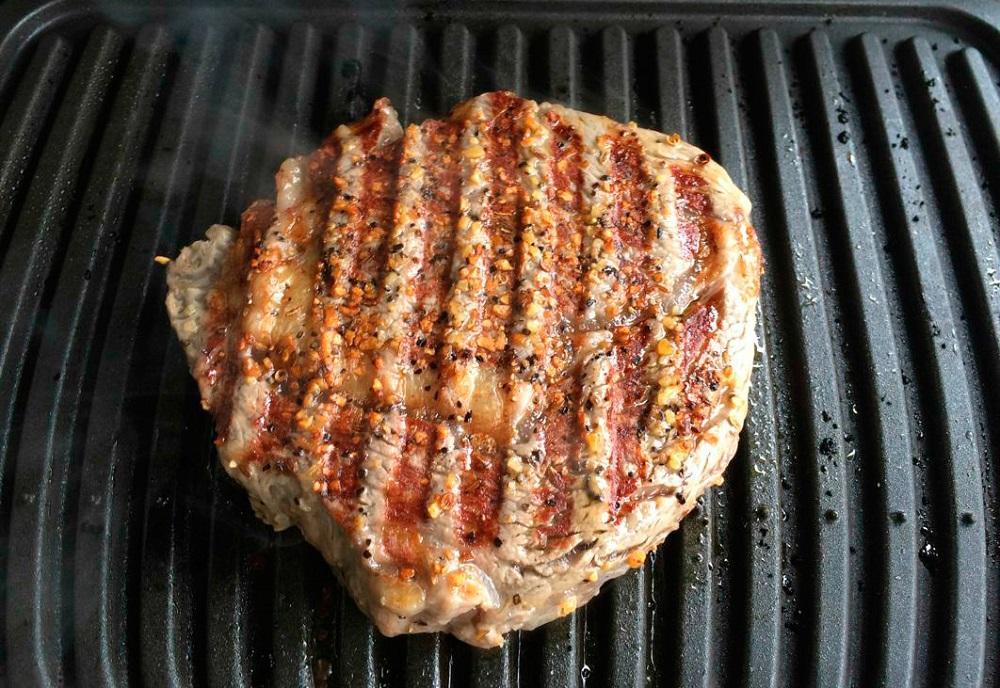 Приготовление стейка из свинины в электрогриле Свинина в электрогриле