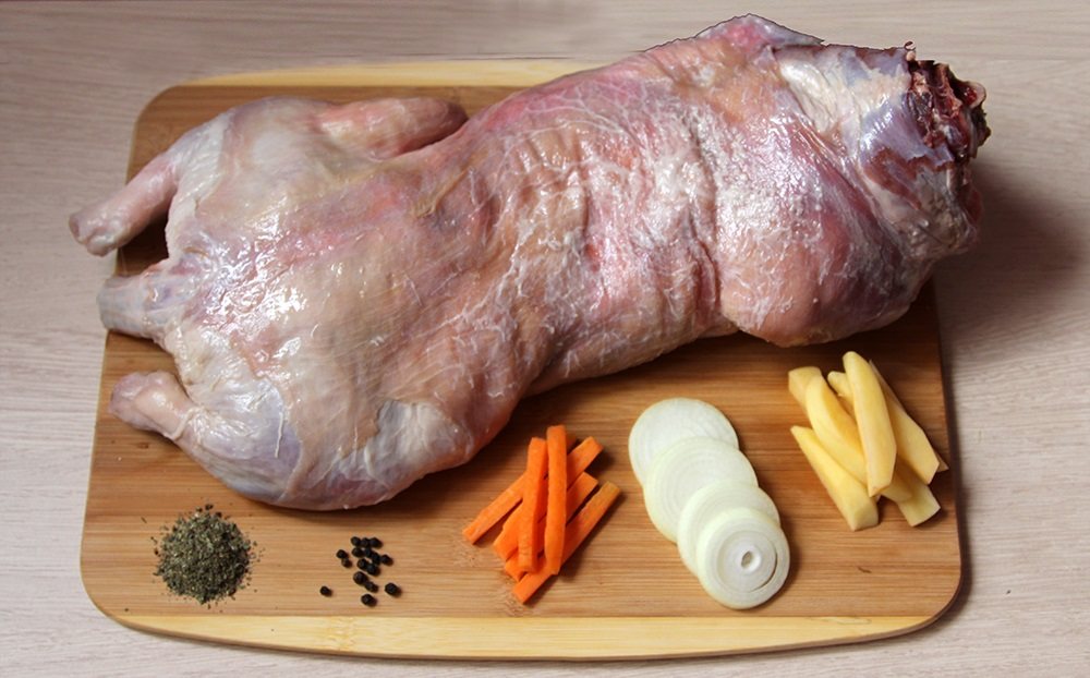 Подготовка тушки нутрии к копчению Целая тушка нутрии