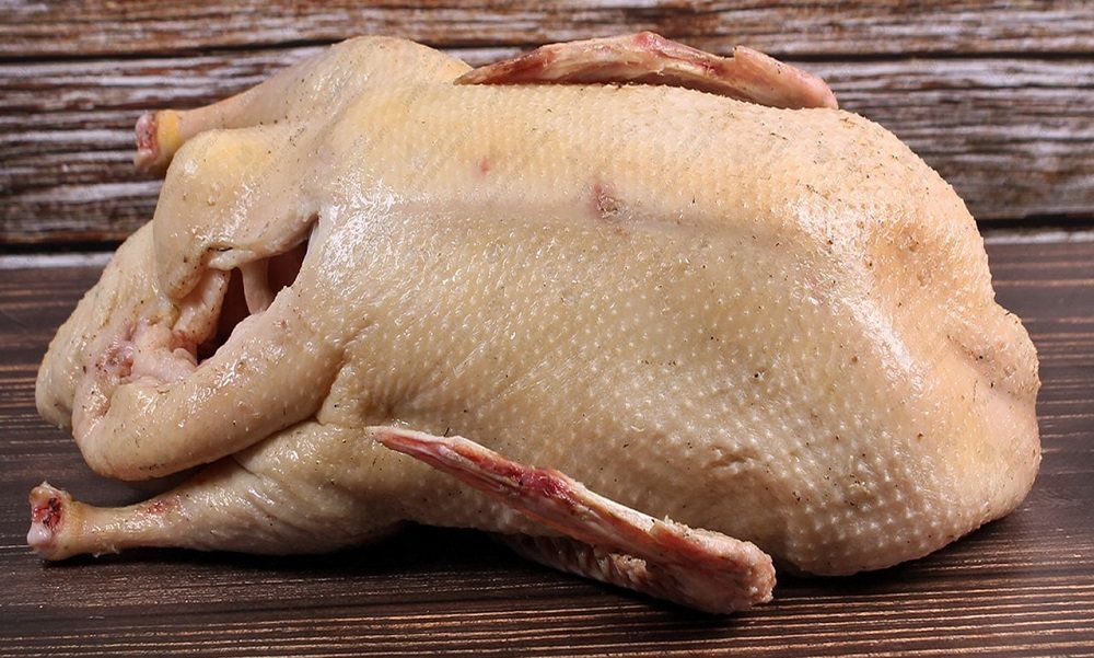 Свежая утиная тушка Тушка домашней утки