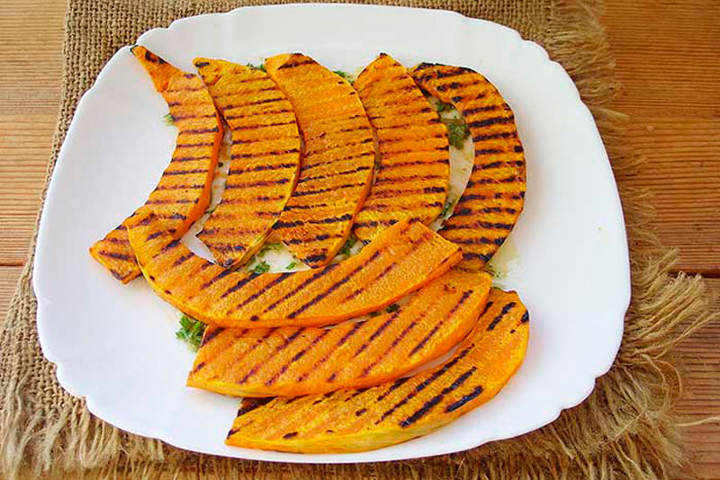 Тыква приготовленная на гриле Тыква на гриле