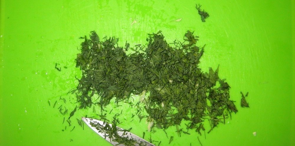 Измельчённый укроп для салата Укроп для салата из капусты и колбасы