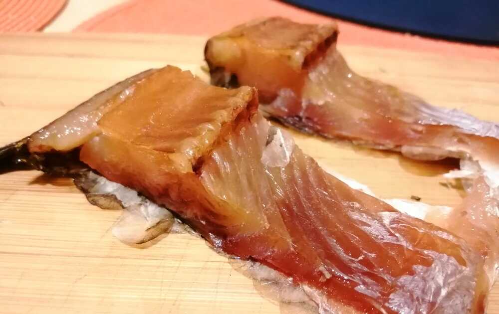 Вяленое в духовке филе язя Два кусочка вяленого филе язя