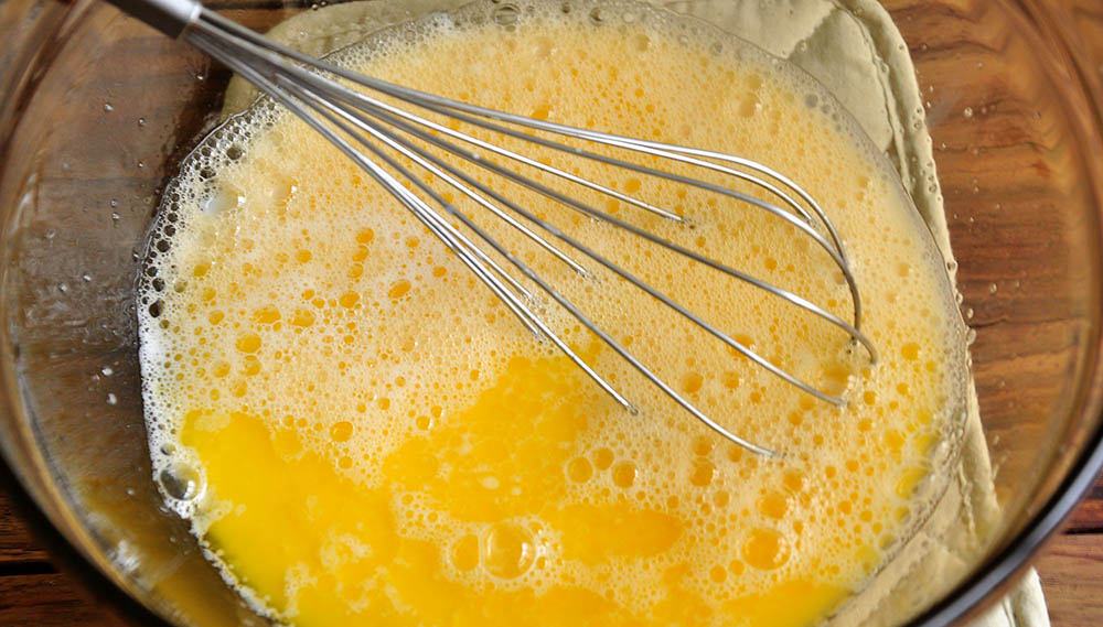 Взбивание куриных яиц Яйца для колбасы