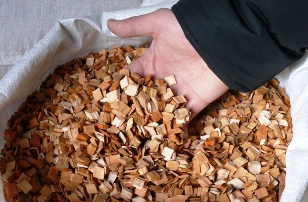 Заготовка домашней щепы для копчения Заготовка щепы